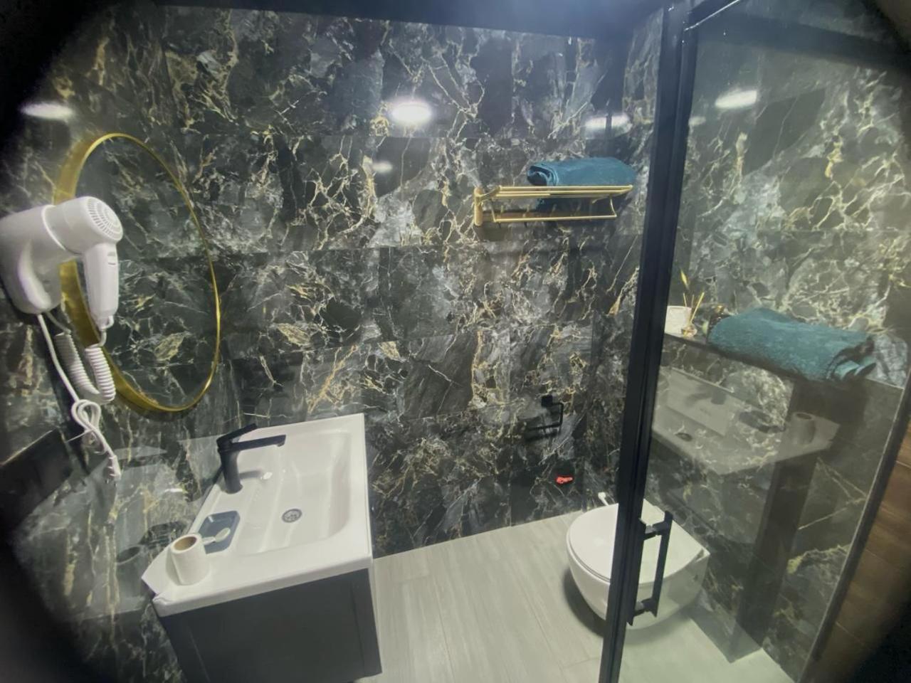 Hotel 770 บาทูมิ ภายนอก รูปภาพ