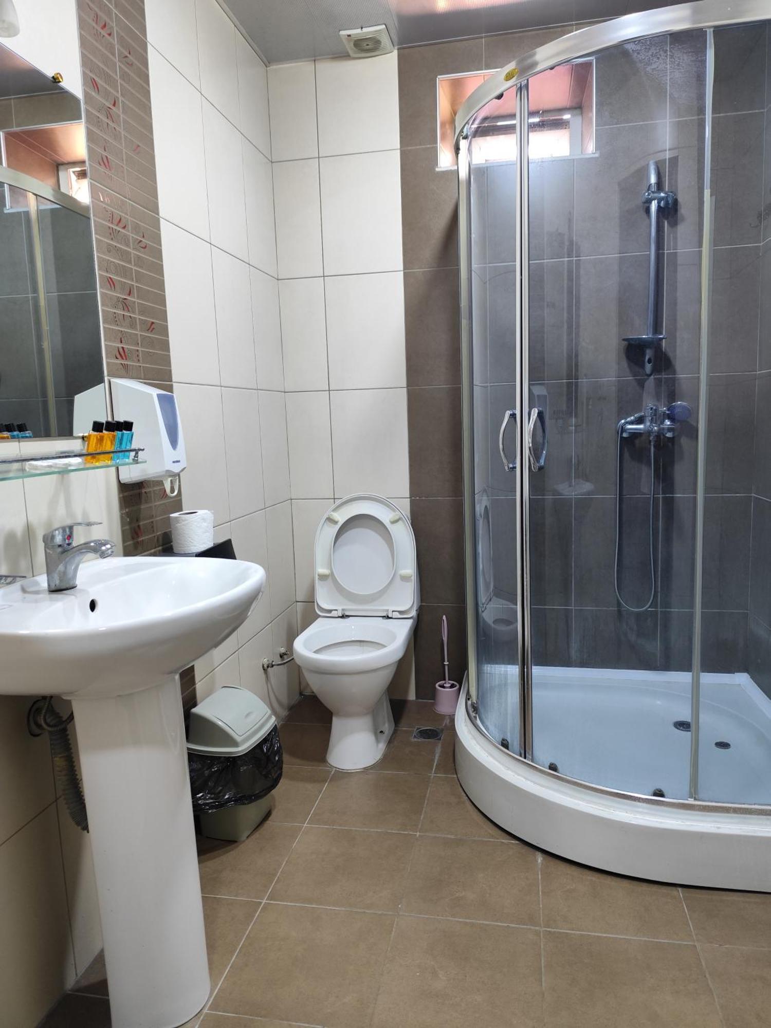 Hotel 770 บาทูมิ ภายนอก รูปภาพ