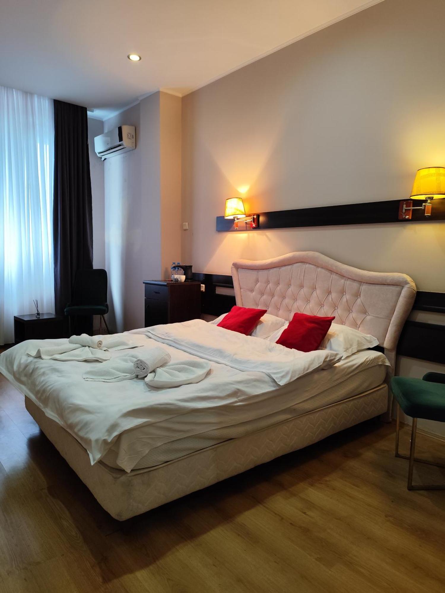 Hotel 770 บาทูมิ ภายนอก รูปภาพ