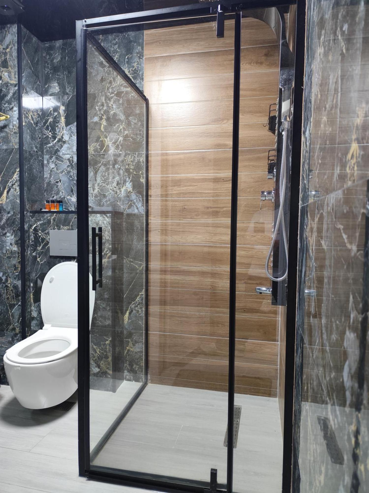 Hotel 770 บาทูมิ ภายนอก รูปภาพ